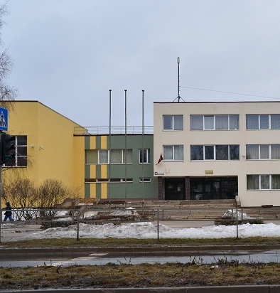 Imantas vidusskola